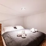 Aparthotel Dietla 99 - Ideal Location - In The Heart Of