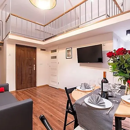 Lägenhetshotell Dietla 99 - Ideal Location - In The Heart Of