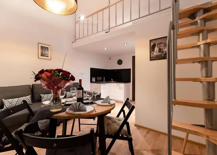 Dietla 99 - Ideal Location - In The Heart Of 3*