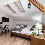 Dietla 99 - Ideal Location - In The Heart Of 3*